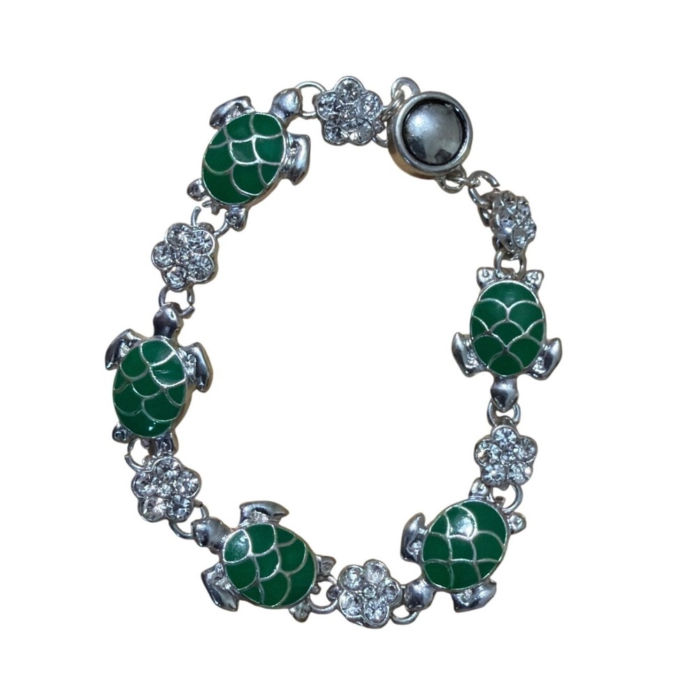 Green Enamel Sea Turtle‎ Rhinestone Flower Magnetic Clasp Bracelet Silver Tone